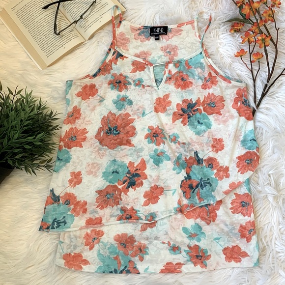 New Woman Design Tops - *Free w/ Bundle* Drape Layer Tank Top with Keyhole